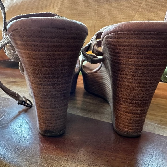 UGG Wedge Sandals - Picture 3 of 5